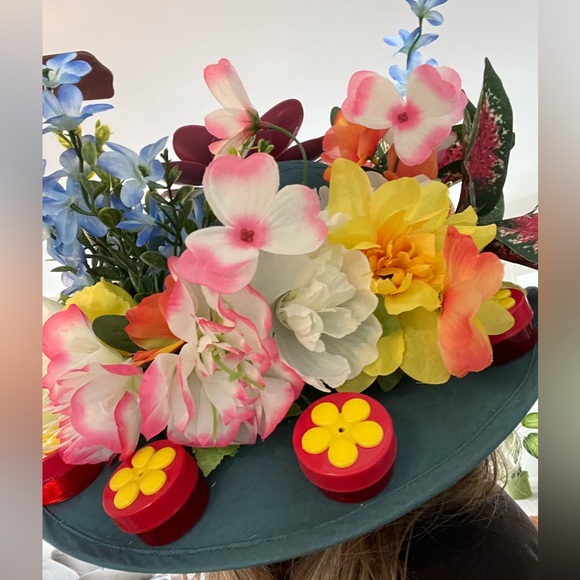 HUMMER HAT for hummingbird lovers! - Picture 4 of 5